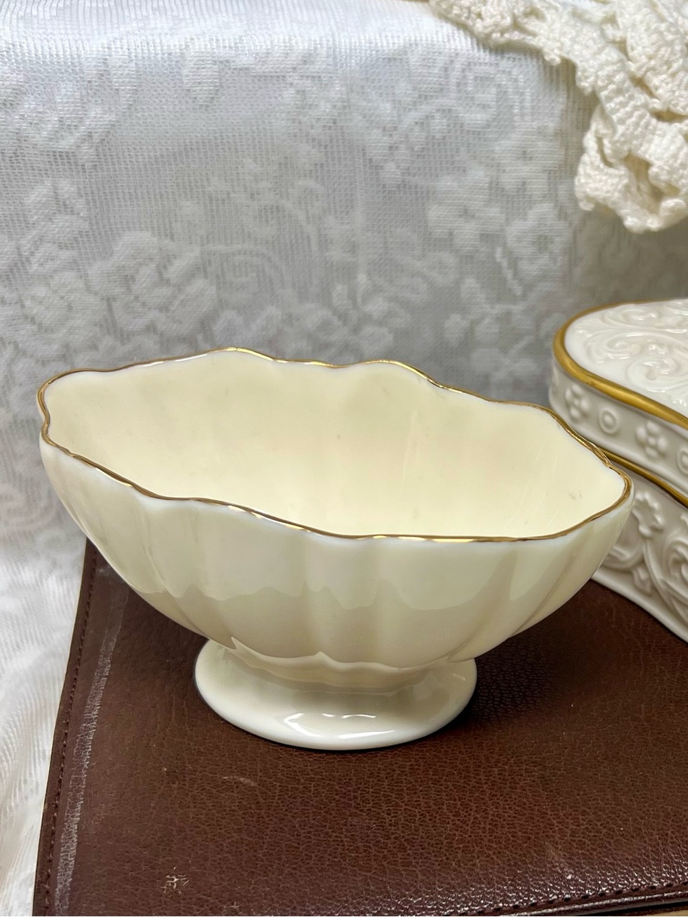 Vintage Lenox Symphony Ivory Porcelain Scalloped Bowl with 24K Gold Trim